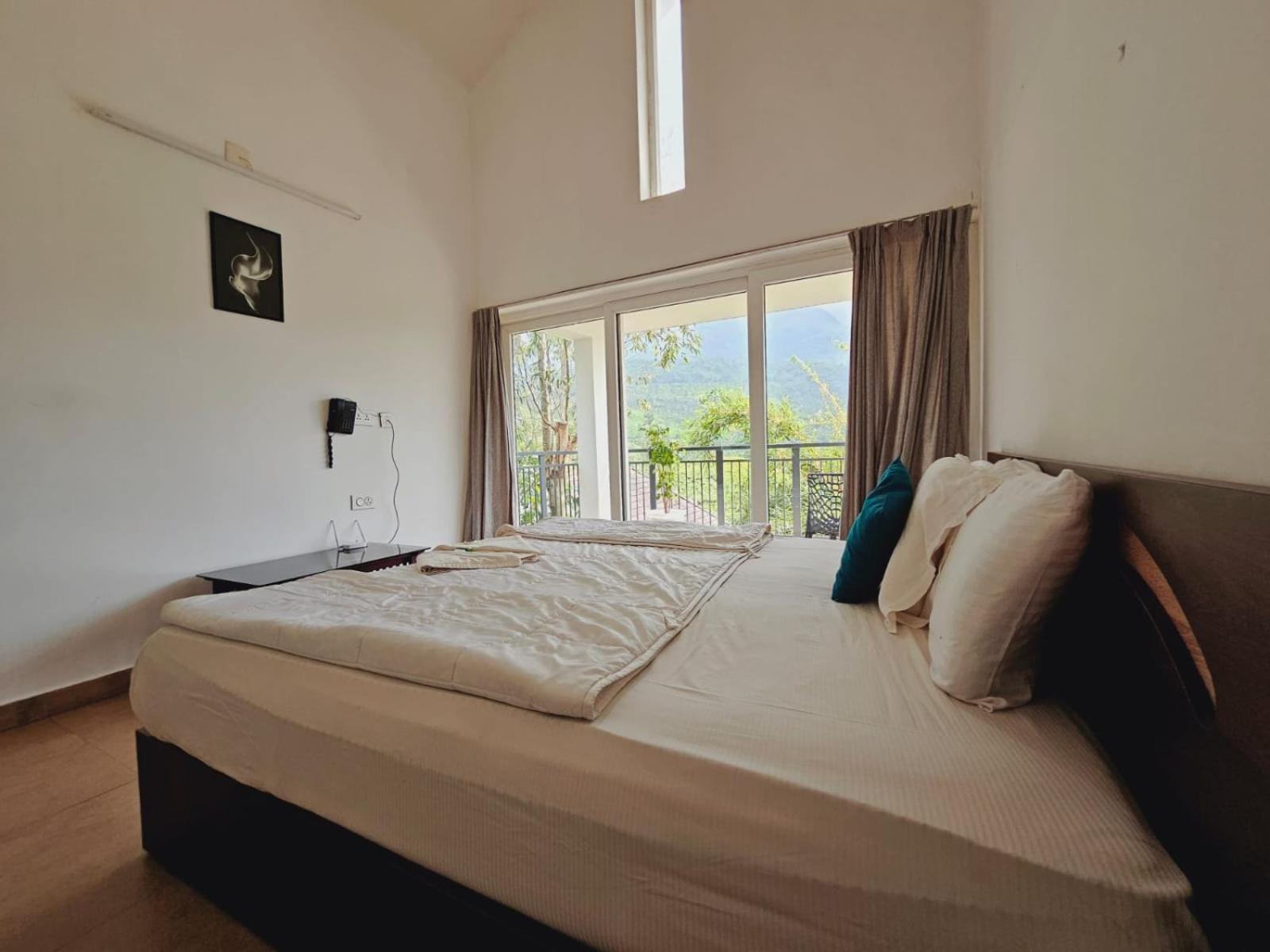 Dazzle Villa Resort Калпетта Экстерьер фото